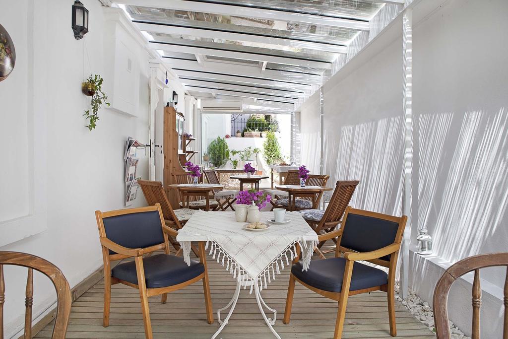 Moshinos Hotel Ayvalik Exterior photo