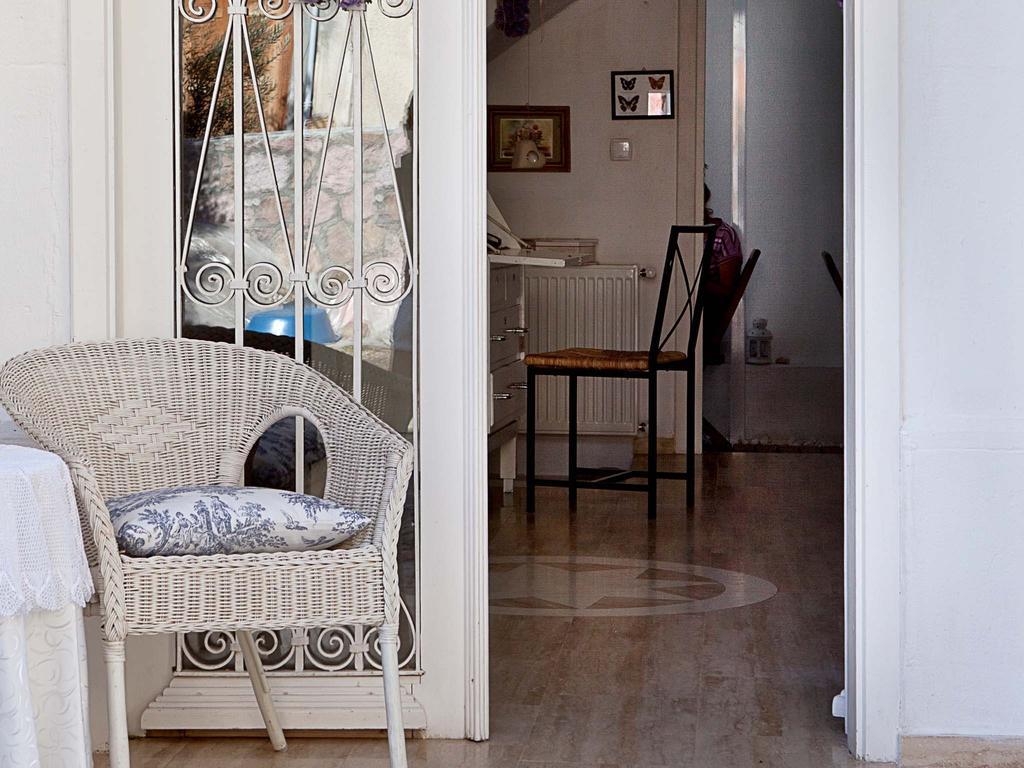 Moshinos Hotel Ayvalik Exterior photo