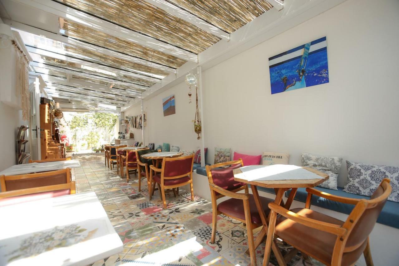 Moshinos Hotel Ayvalik Exterior photo